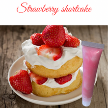 Load image into Gallery viewer, Strawberry đ short  cake lip gloss
