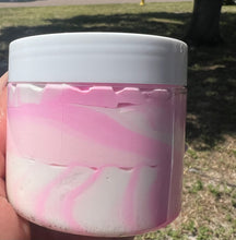 Load image into Gallery viewer, Strawberry 🍓 Milk body cream 4oz.
