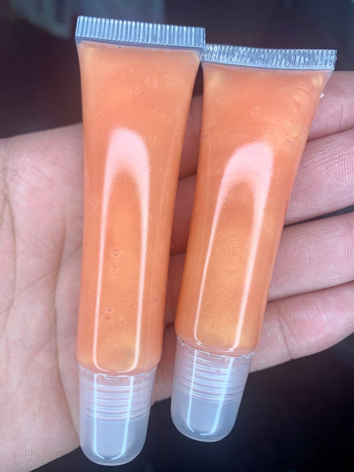 Golden peach 🍑 lip gloss - Bossy Girlz Cosmetics LLC